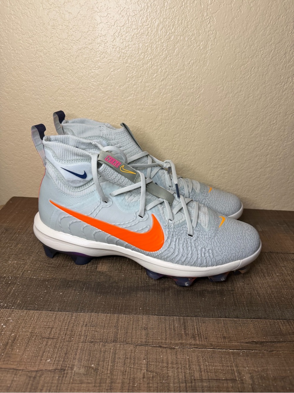 Nike Alpha Huarache NXT MCS “Grey Orange”
- Size 10 Men.
